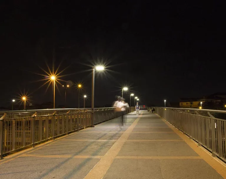 Okmeydanı Metrobüs İstasyonu