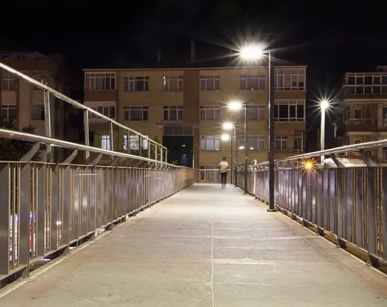 Şükrübey Metrobüs İstasyonu